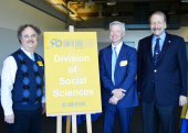 Distinguished Social Sciences Alumni Award
