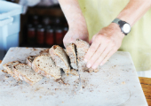 cutting-farmmade-bread