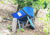farm-wheelbarrow