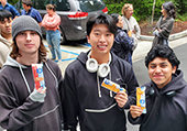 students holding ice cream